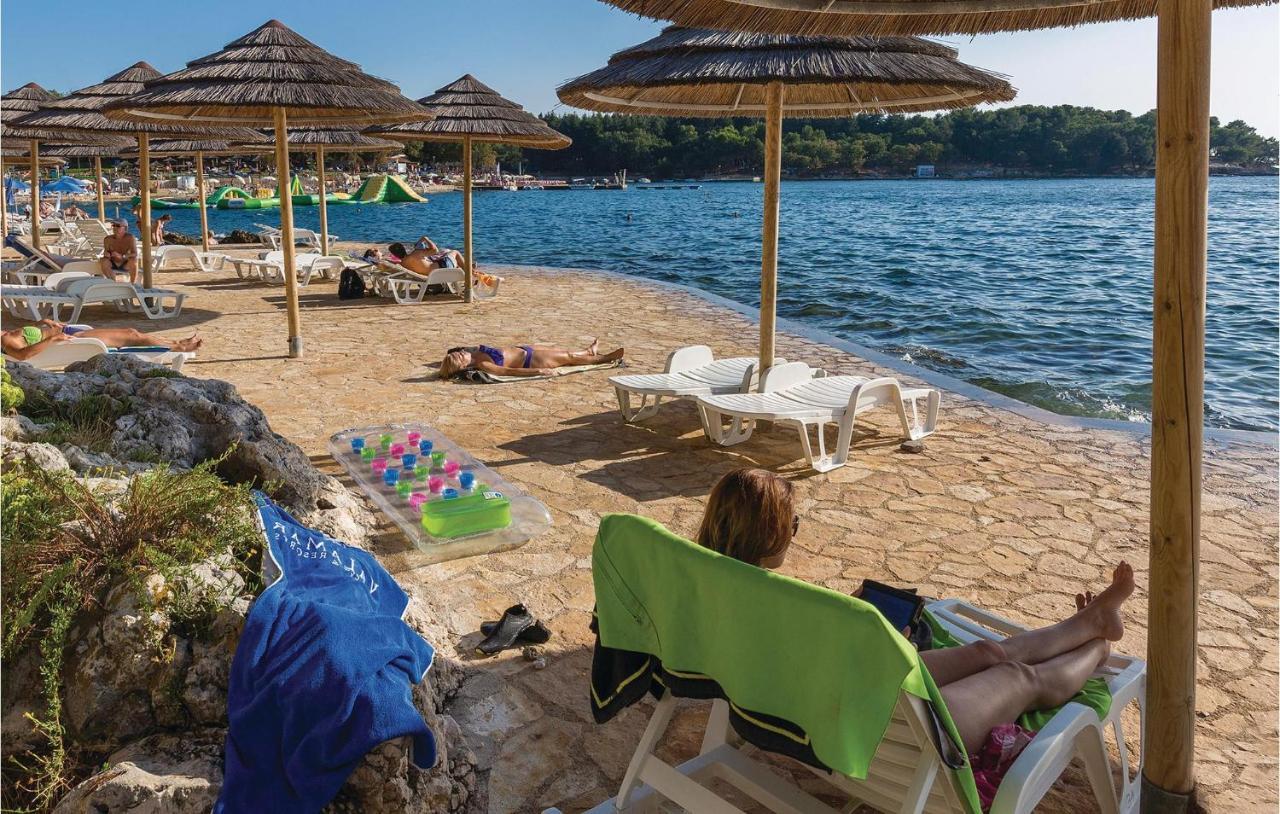Pet Friendly Apartment In Porec With Wifi Εξωτερικό φωτογραφία
